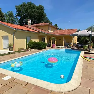  Bed & Breakfast Dans Avec Piscine